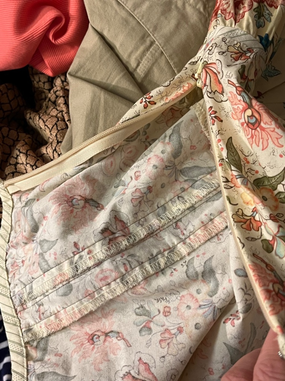 Skirt - Picture 2 of 3